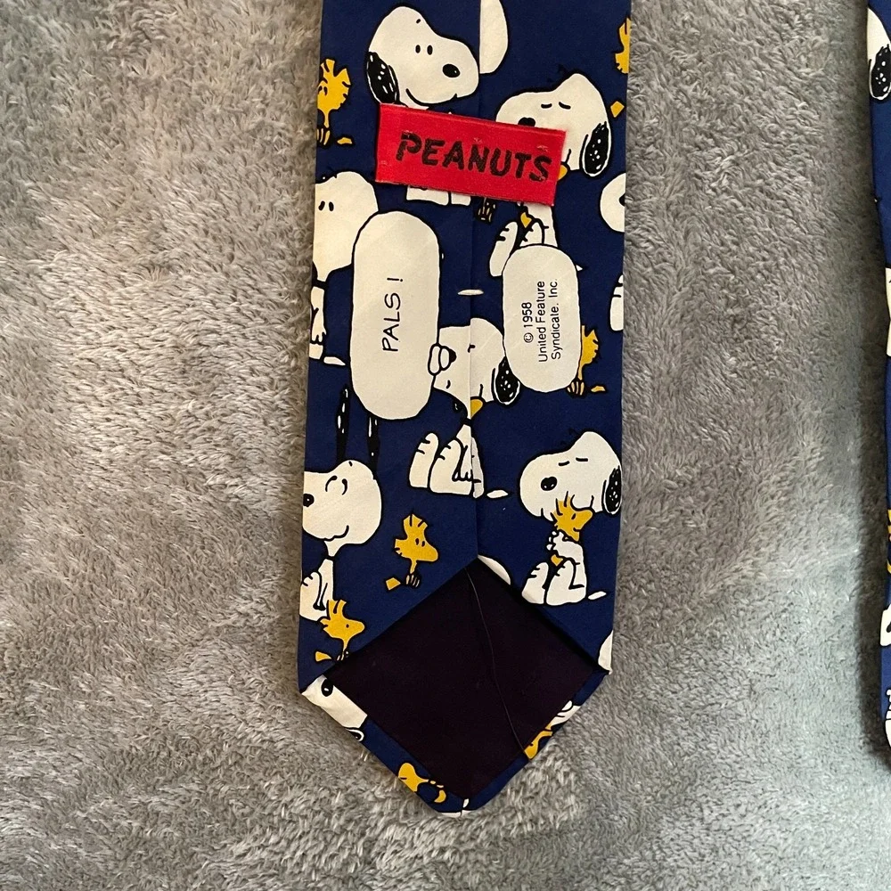 Vintage Peanuts Men Pals Snoopy Woodstock Emotions 90s Silk Neck Tie Cartoon